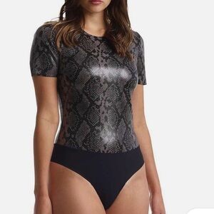 COMMANDO Animal-Print Faux Leather T-Shirt Bodysuit in Snakeskin